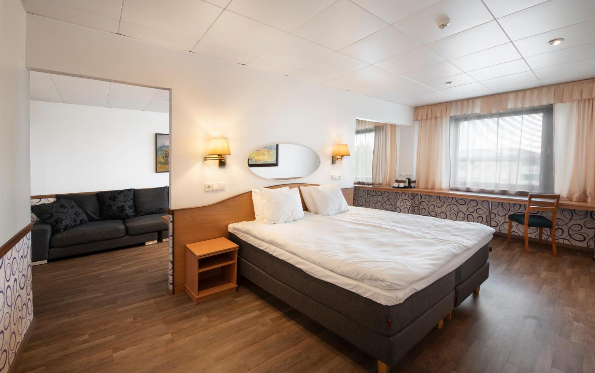Hestia Hotel Susi Tallinn Bagian luar foto