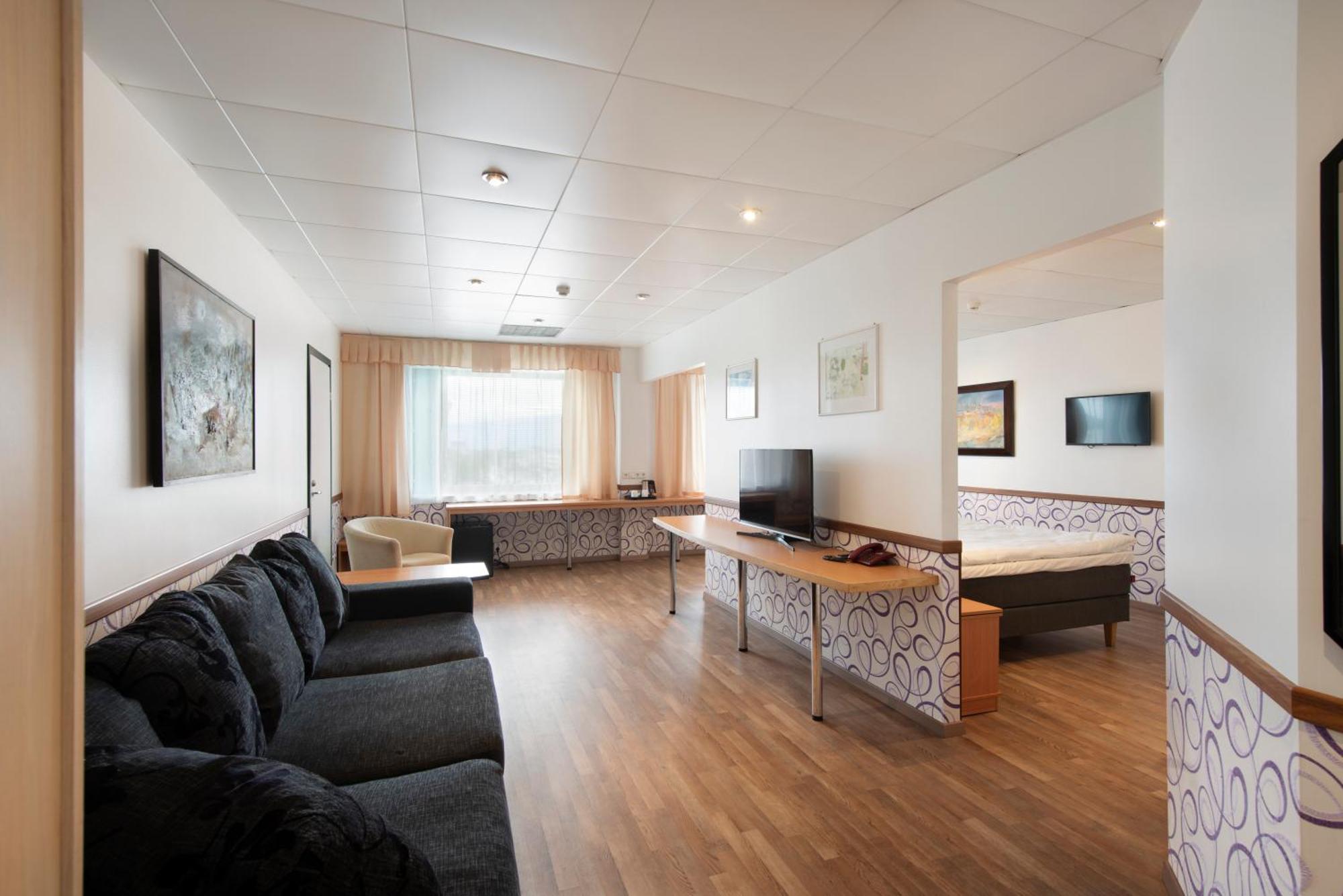 Hestia Hotel Susi Tallinn Bagian luar foto