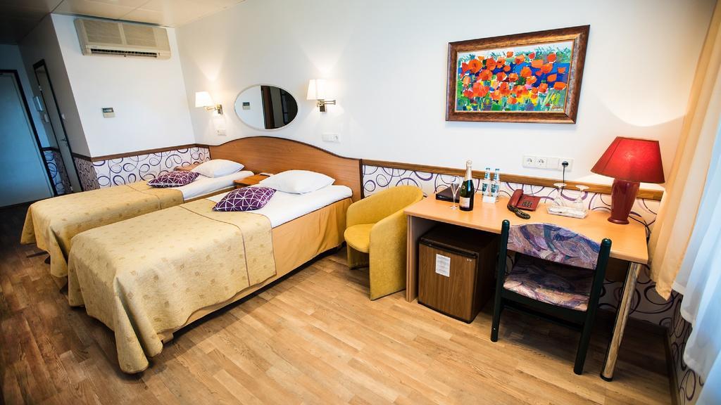 Hestia Hotel Susi Tallinn Bagian luar foto